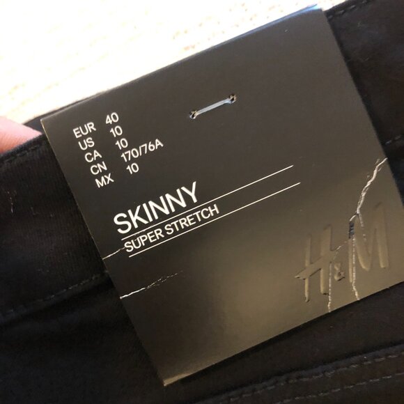 NWT - H&M Jeans Super Skinny Fit Black Denim Stretch Mid Rise Size 30 B82 - Picture 10 of 10